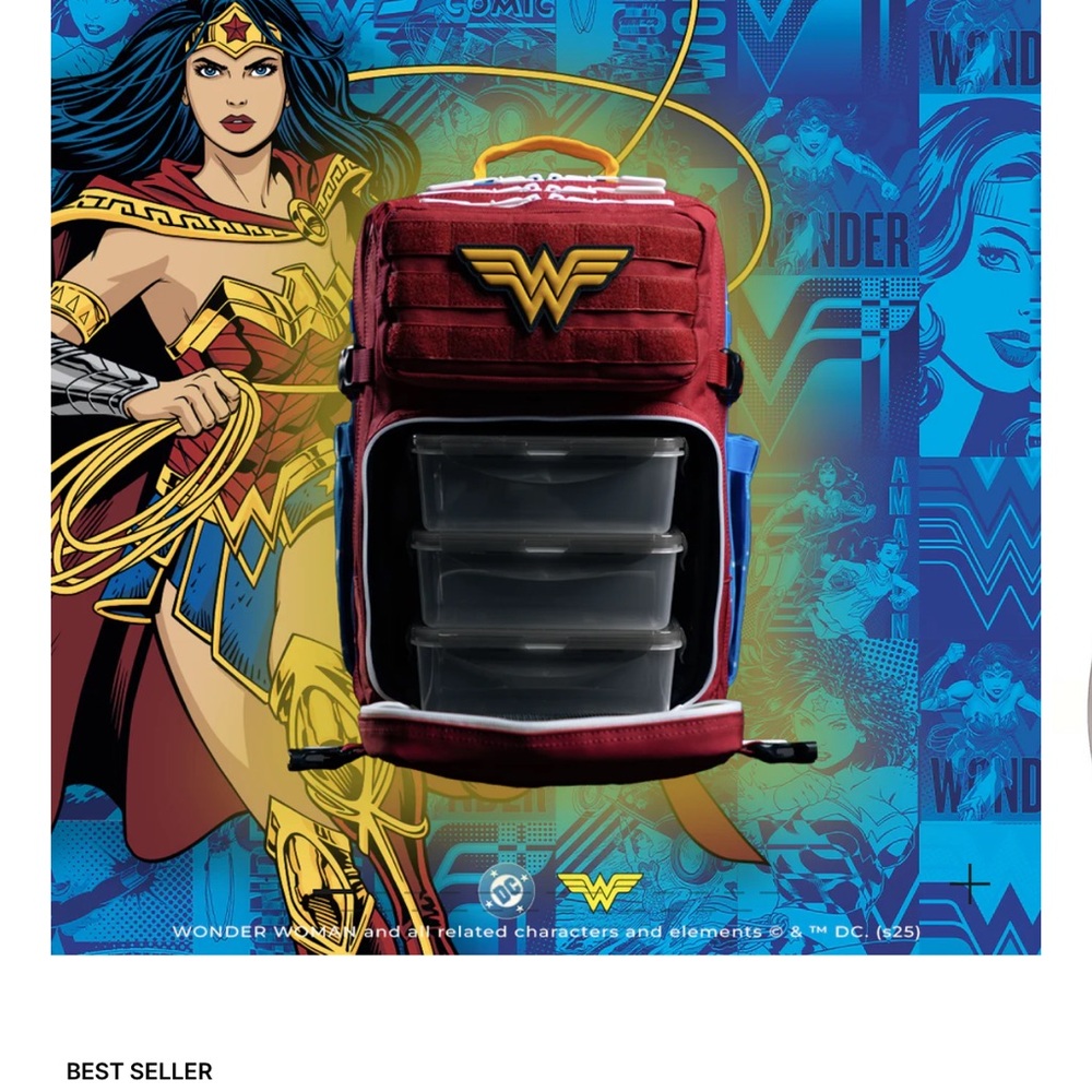 WOLF Wonder Woman - Red and Blue Travel/
lunch  Bag - Picture 5 of 6